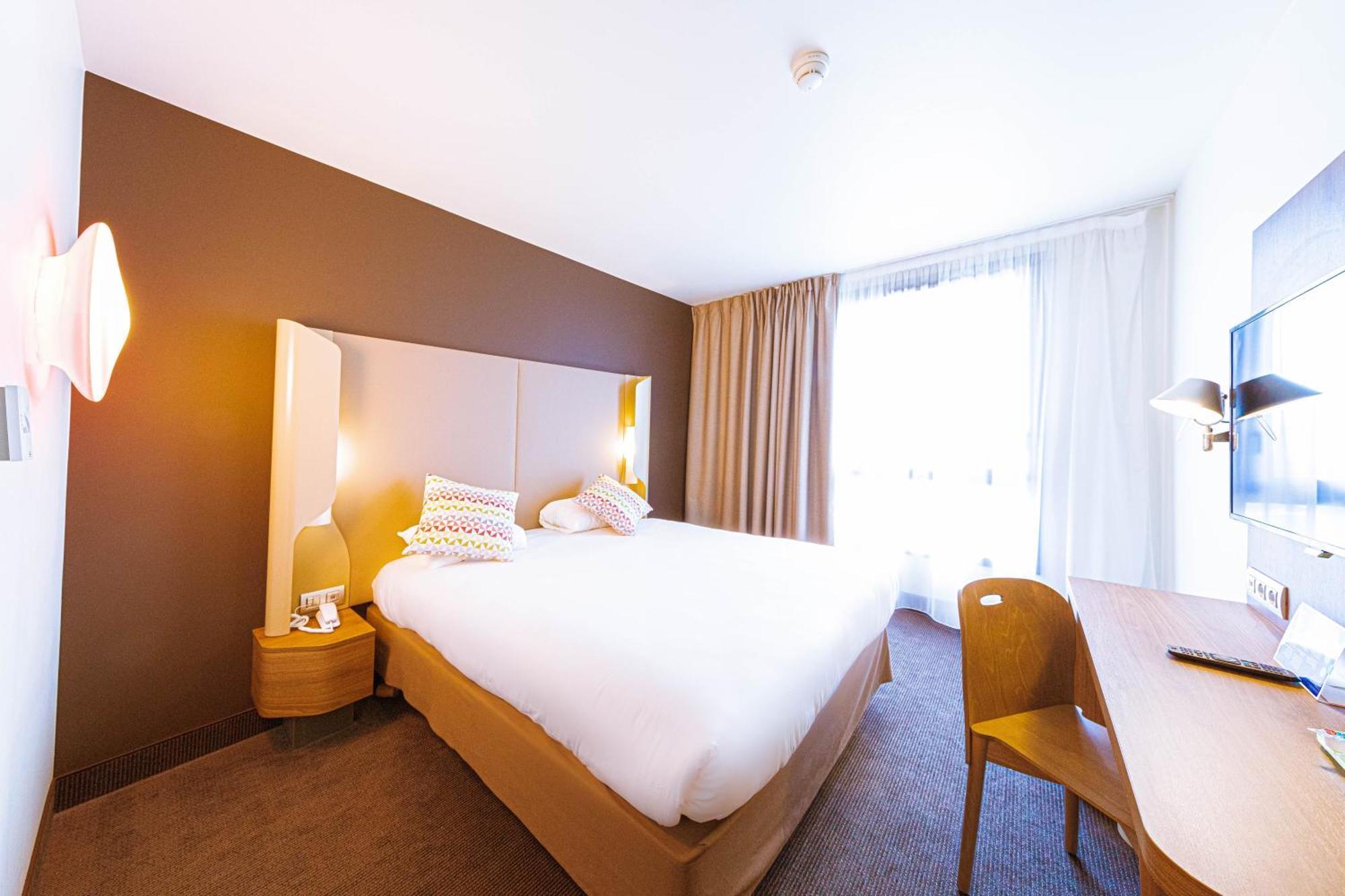 Campanile RUNGIS - ORLY Hotel Chevilly-Larue Exterior foto